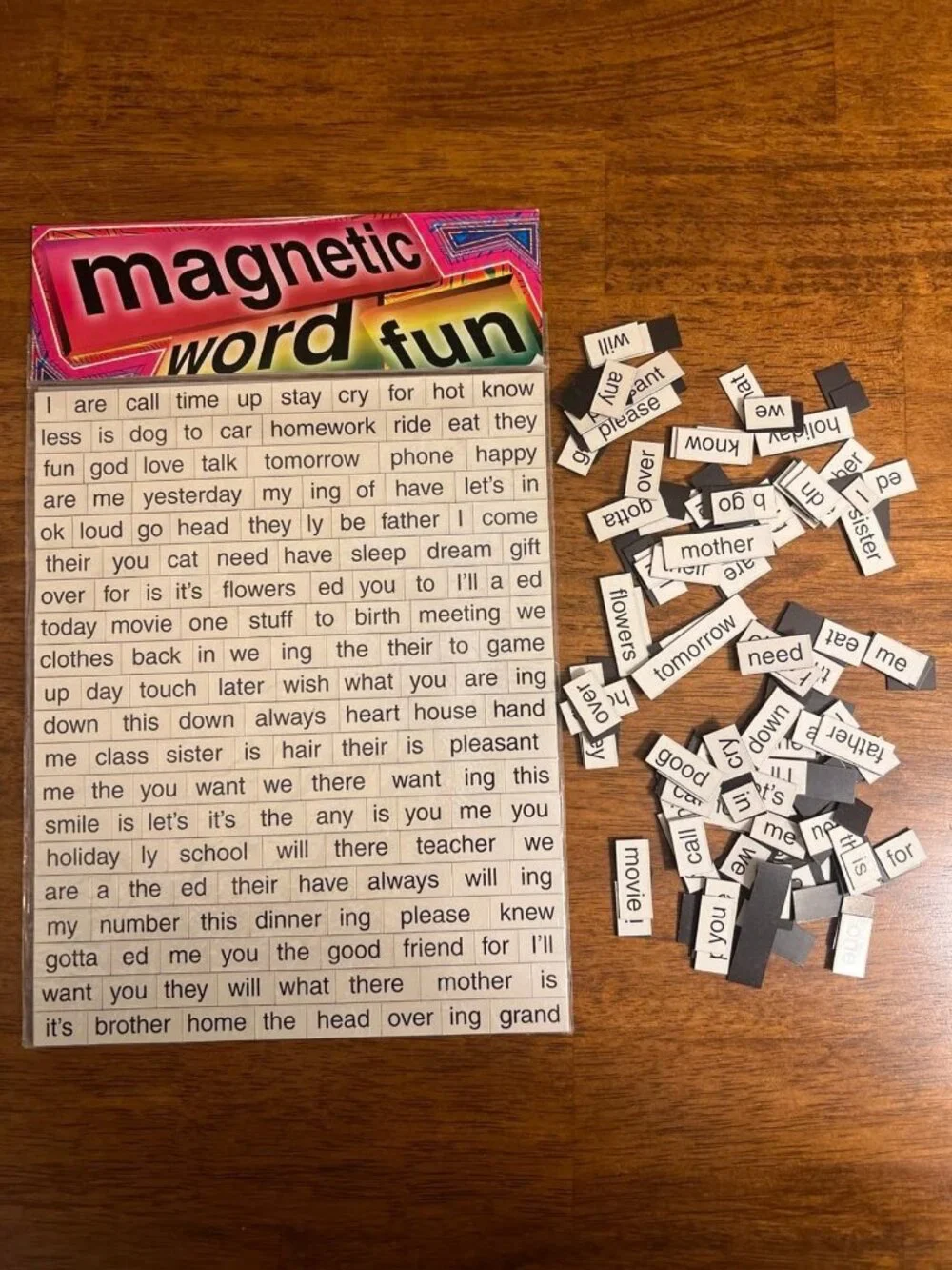 Set of 2 magnetic word bundles